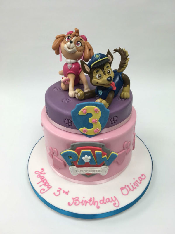 Personalised Birthday Cakes London - Delivery Available | Cakes By Robin